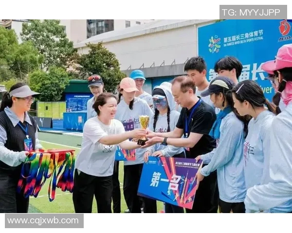 深圳飞盘队勇闯极限运动会展现逆袭精神与团队力量 深圳飞盘队勇闯极限运动会展现逆袭精神与团队力量